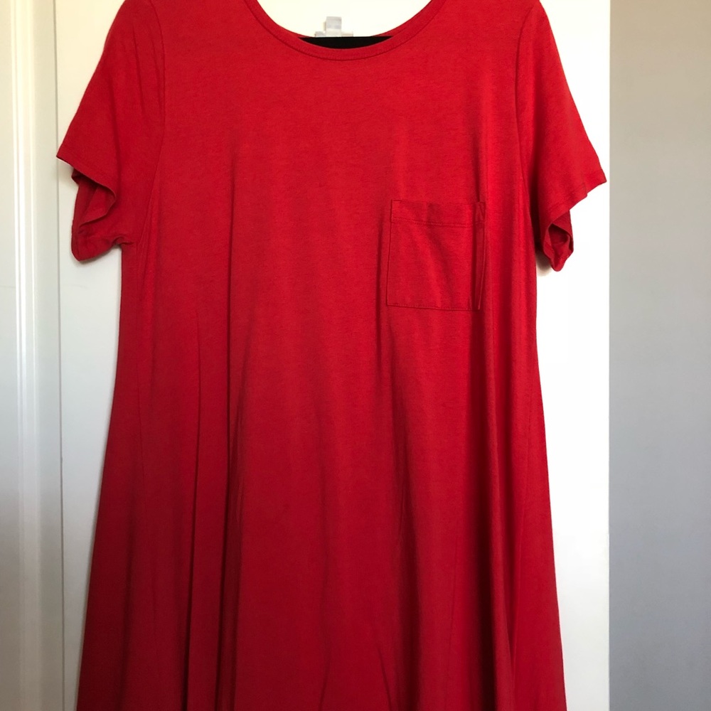 LuLaRoe true red Carly size xl